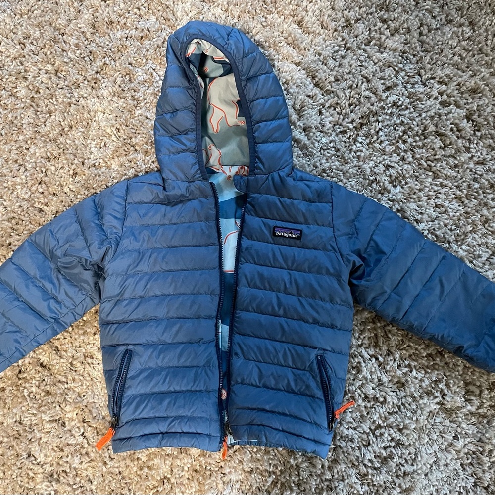 Patagonia Reversible Down Sweater Hoody - 5T